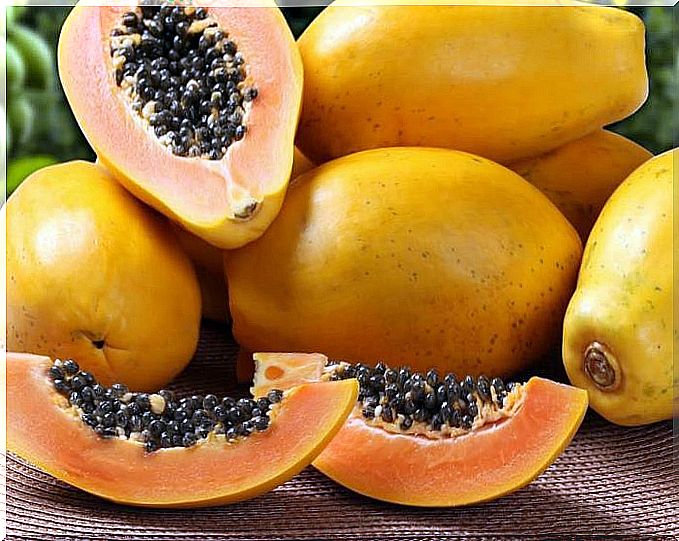 Consume papaya to alleviate situation related to a delicate intestine