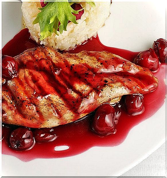 5565-aromatic-baked-chicken-with-cherry-sauce