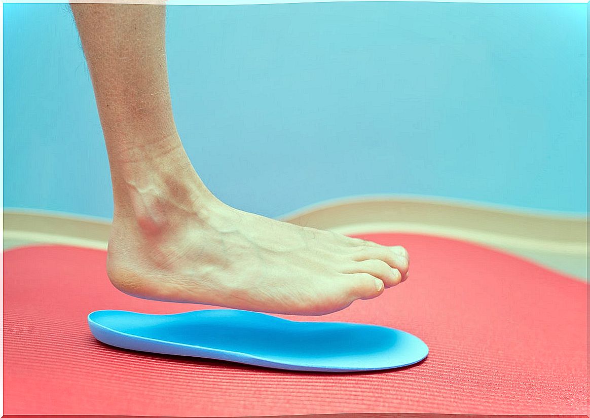 Insoles to correct flat feet.