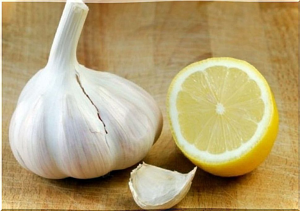 how to make a garlic and lemon ointment for varicose veins