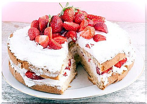 strawberry cake