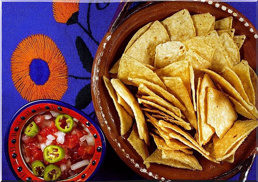 Chips with corn